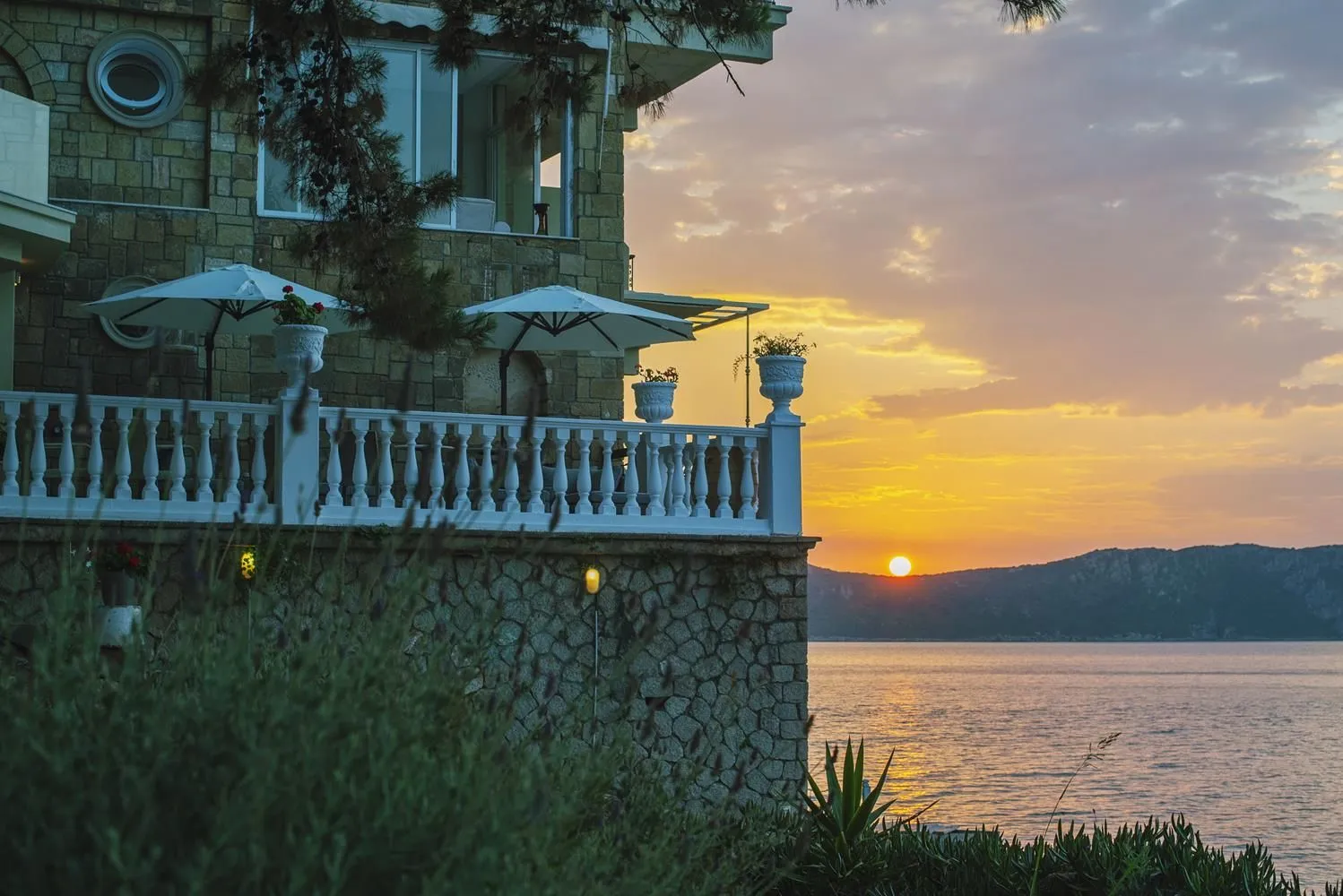 Karalis Beach Hotel