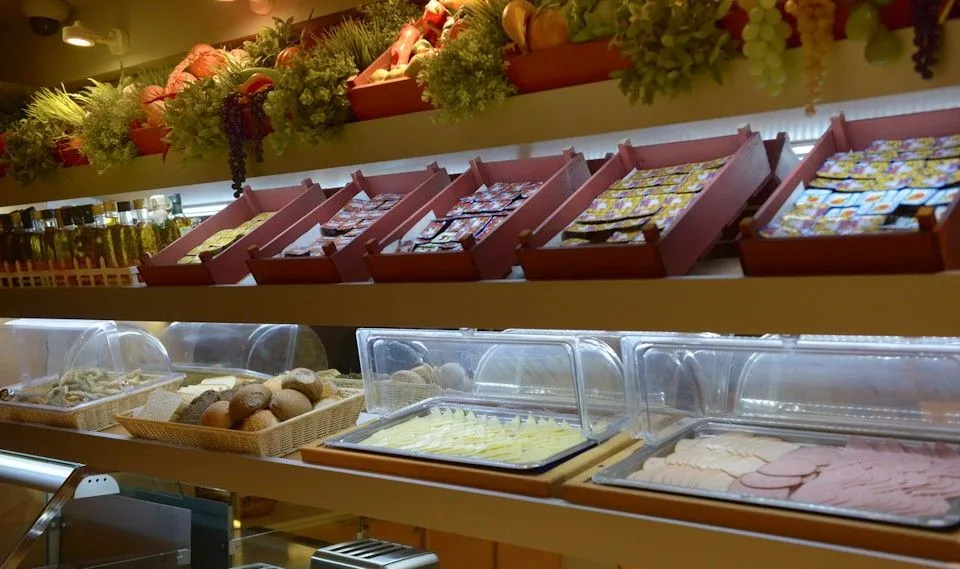 Buffet Area