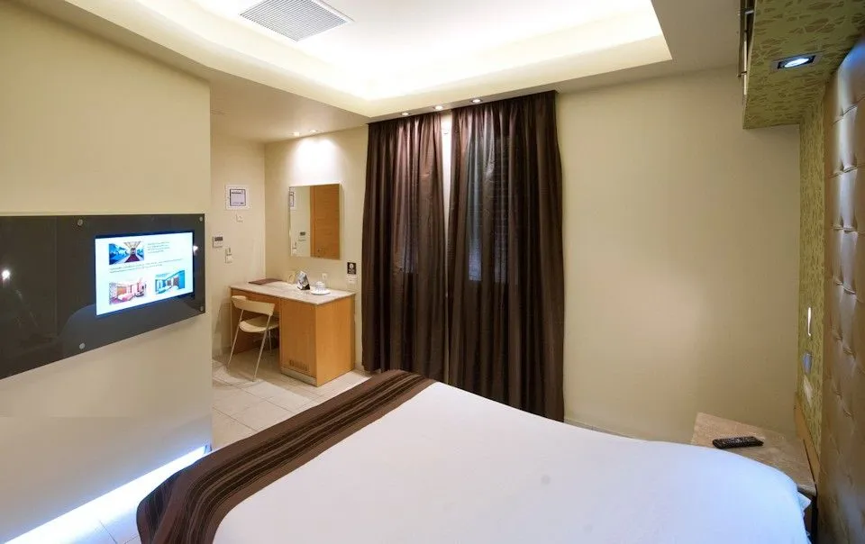 Double Bed Room