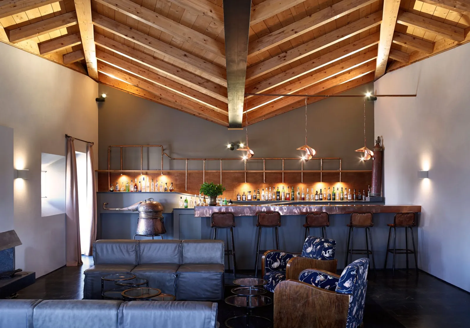 Bar | indoor