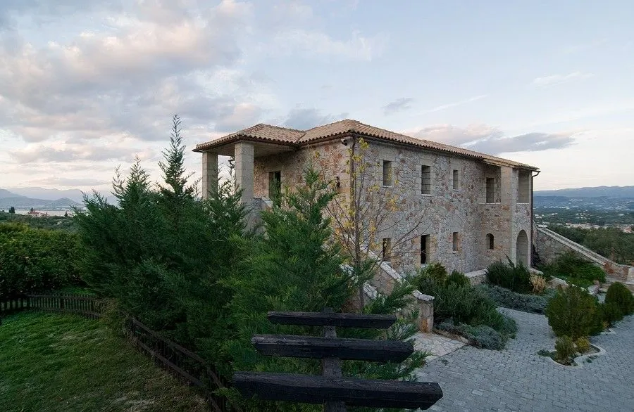 Klymeni Traditional Homes