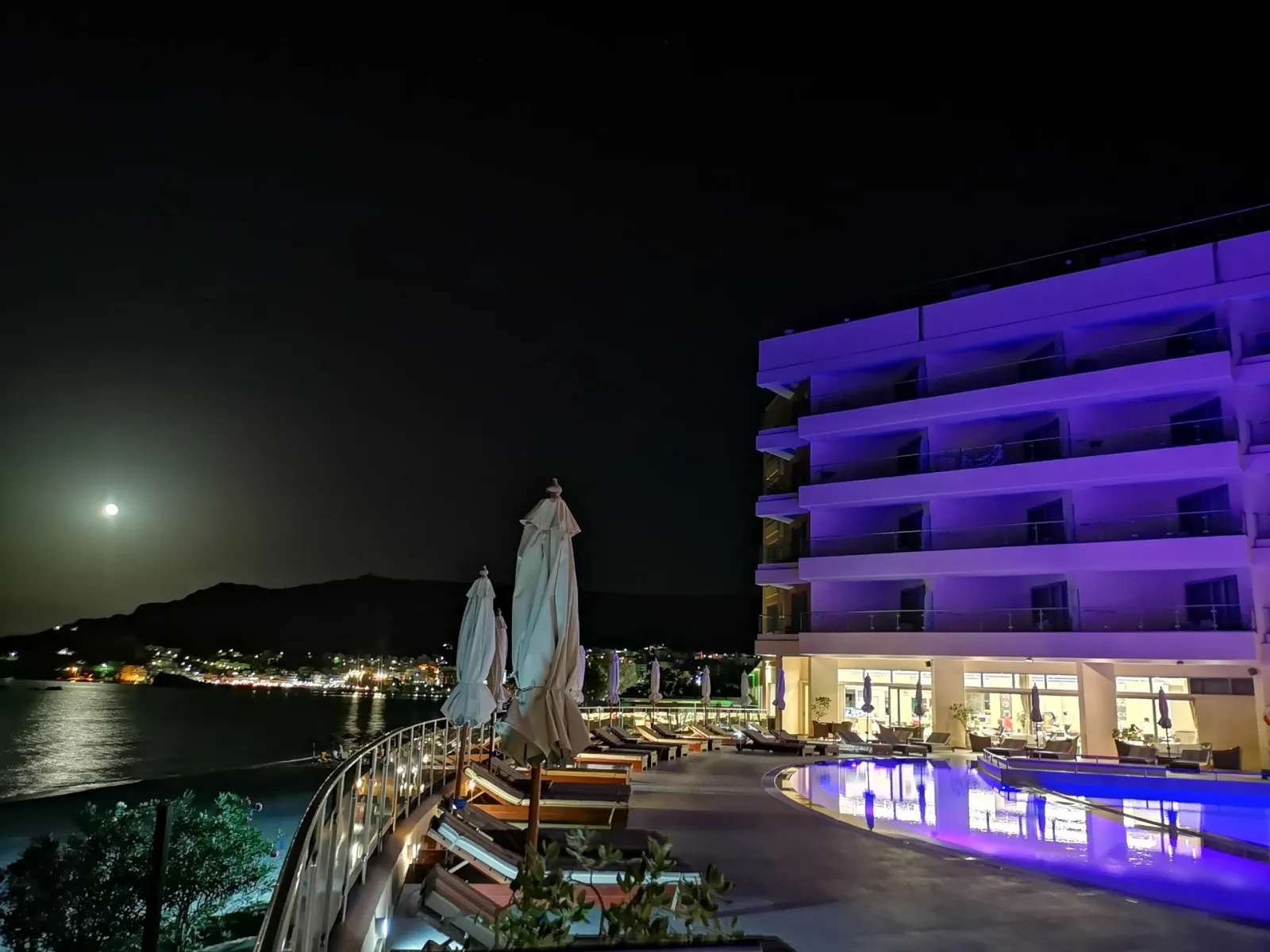 Konstantinos Palace