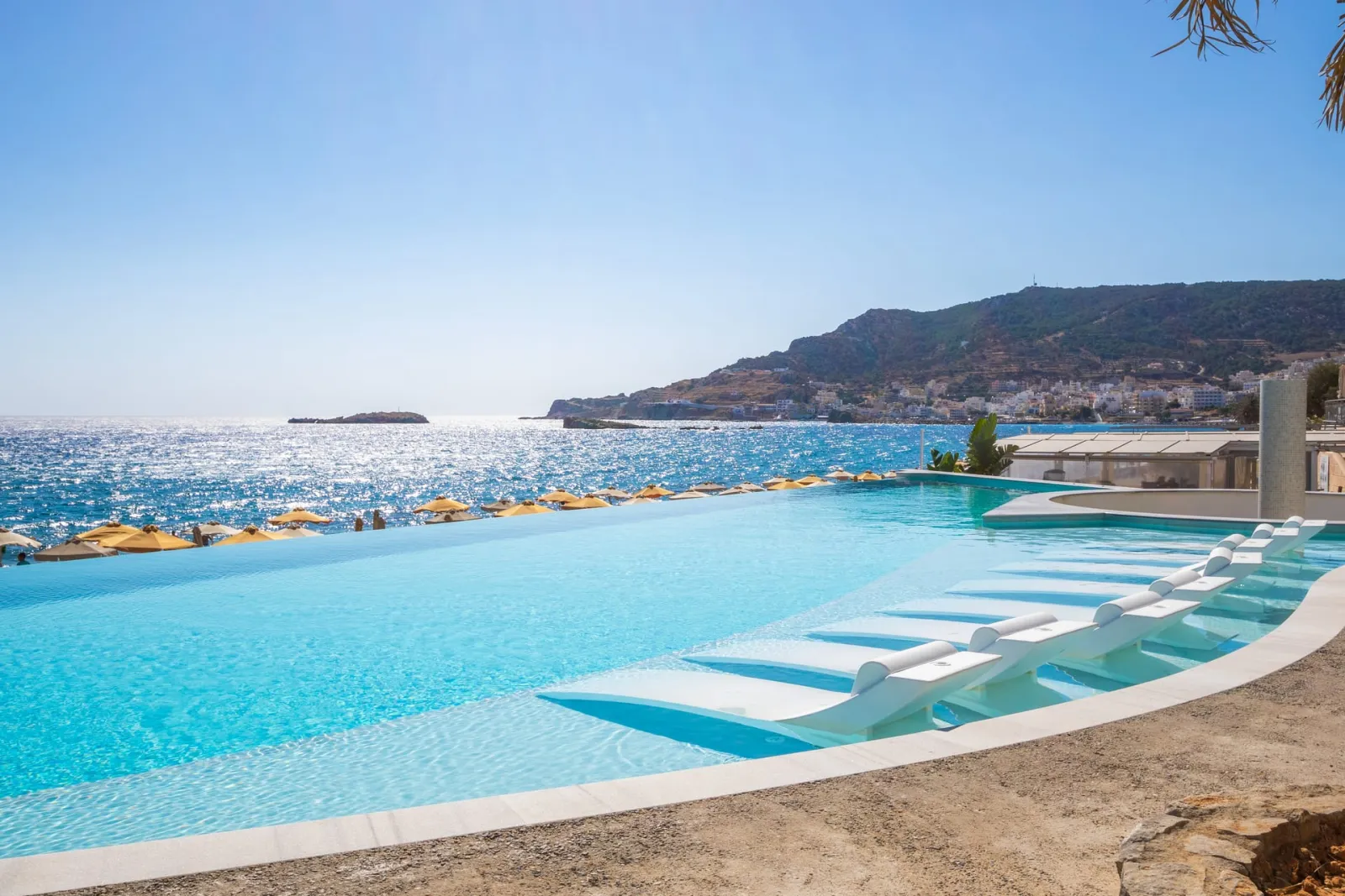 Konstantinos Palace