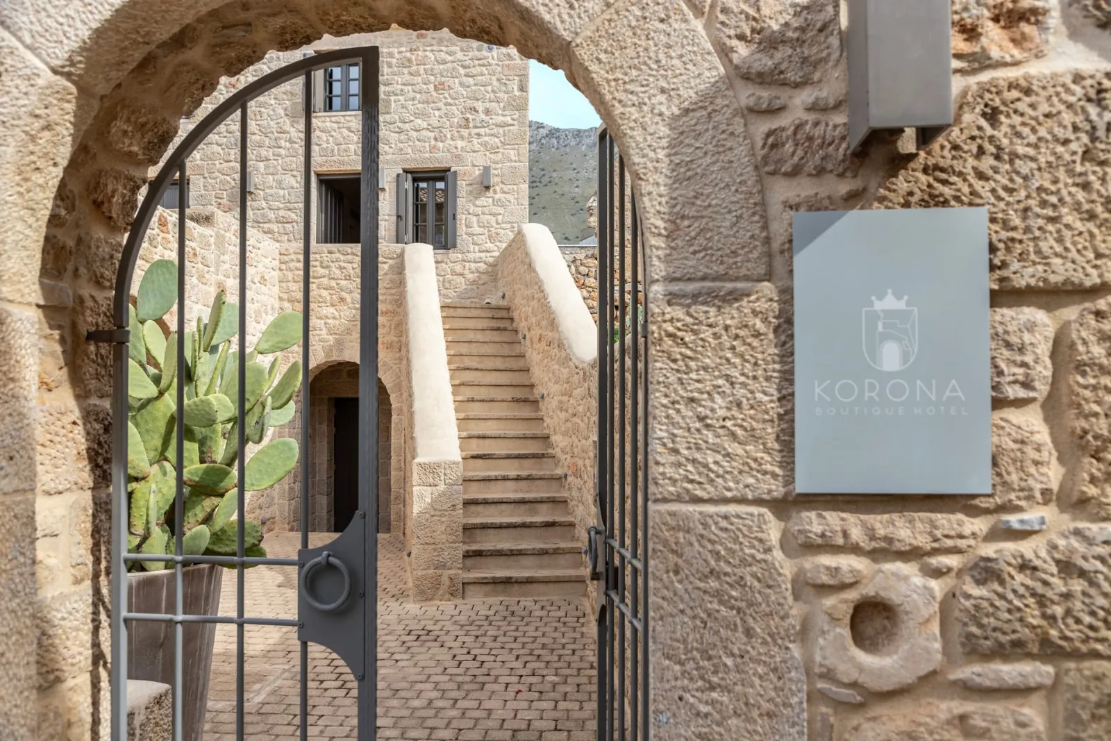 Korona Boutique Hotel