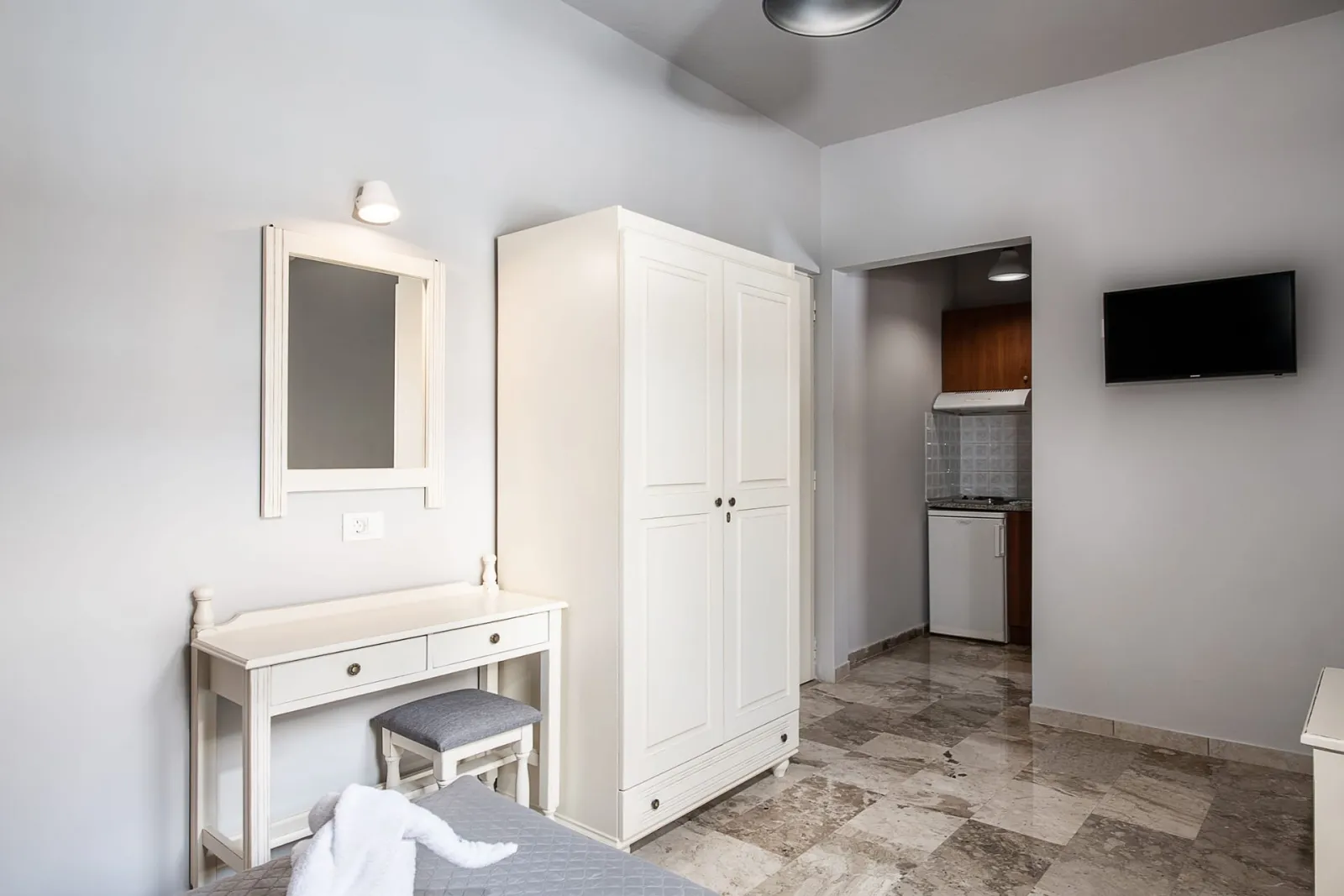 Lia Beachfront Apartments