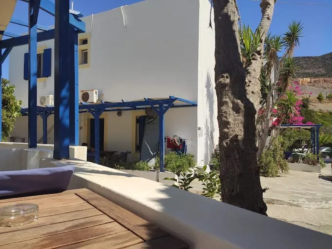 Kouvaras Apartments