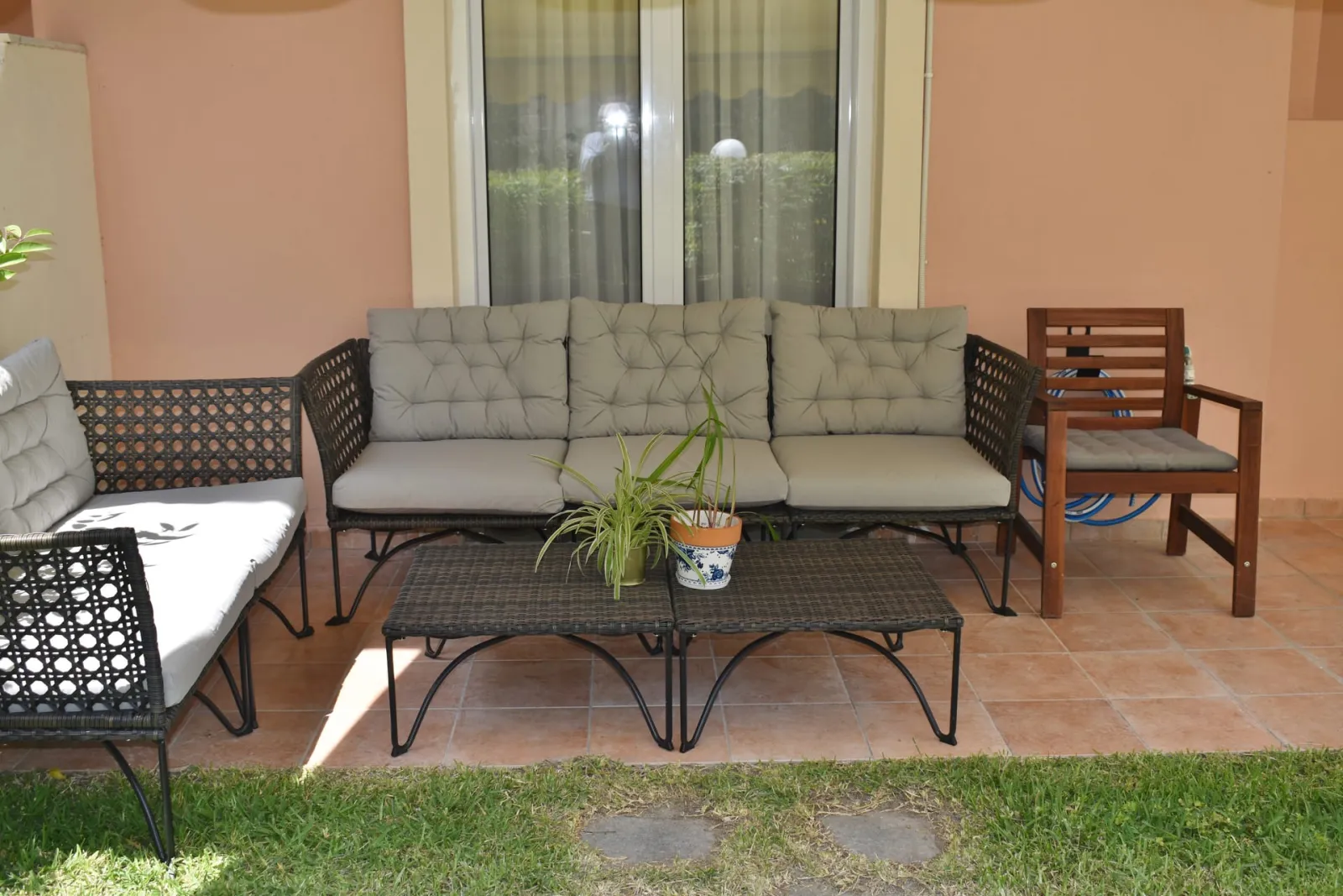 Private  garden- first level- BBQ