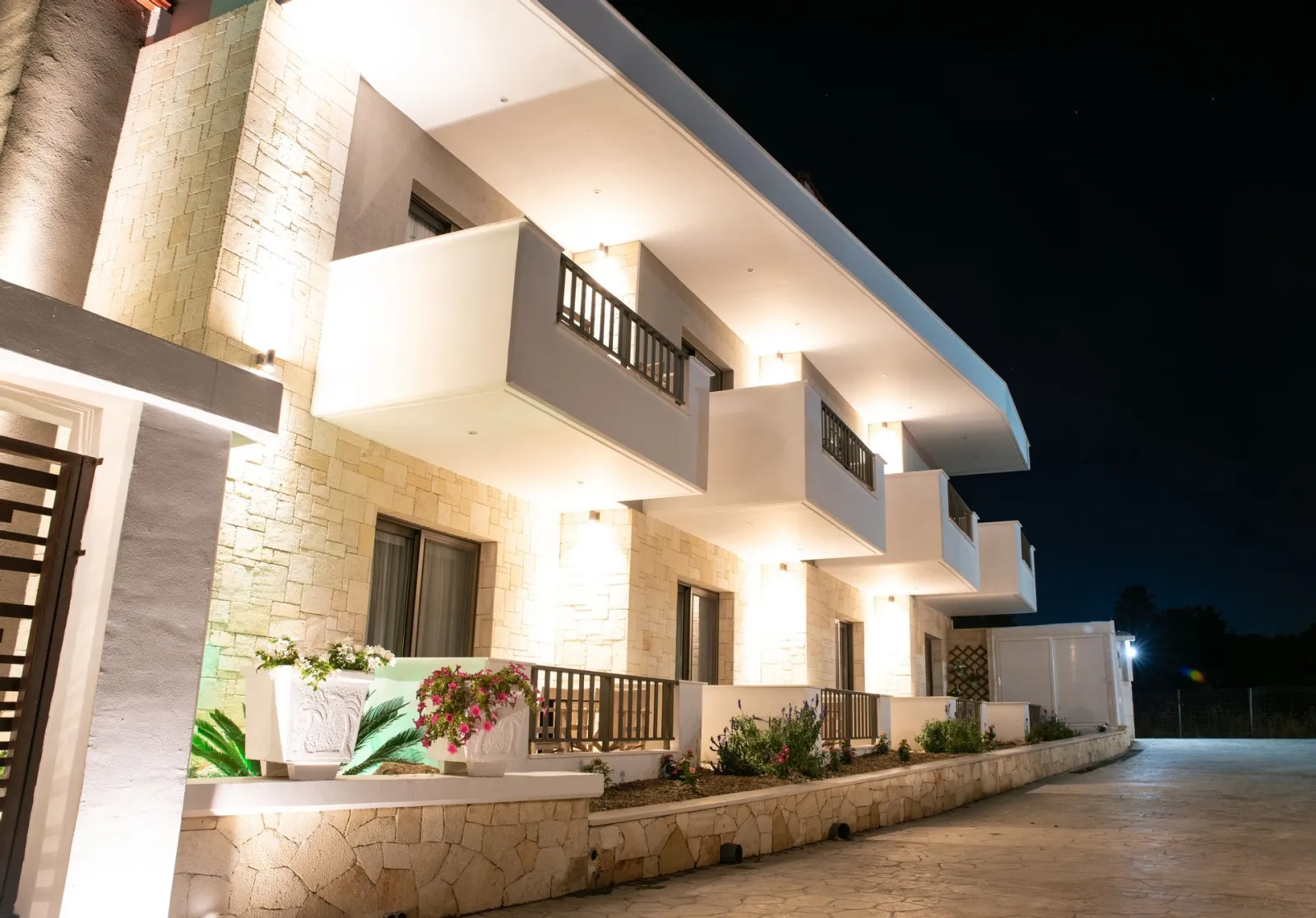 Lagaria Hotel & Apartments****