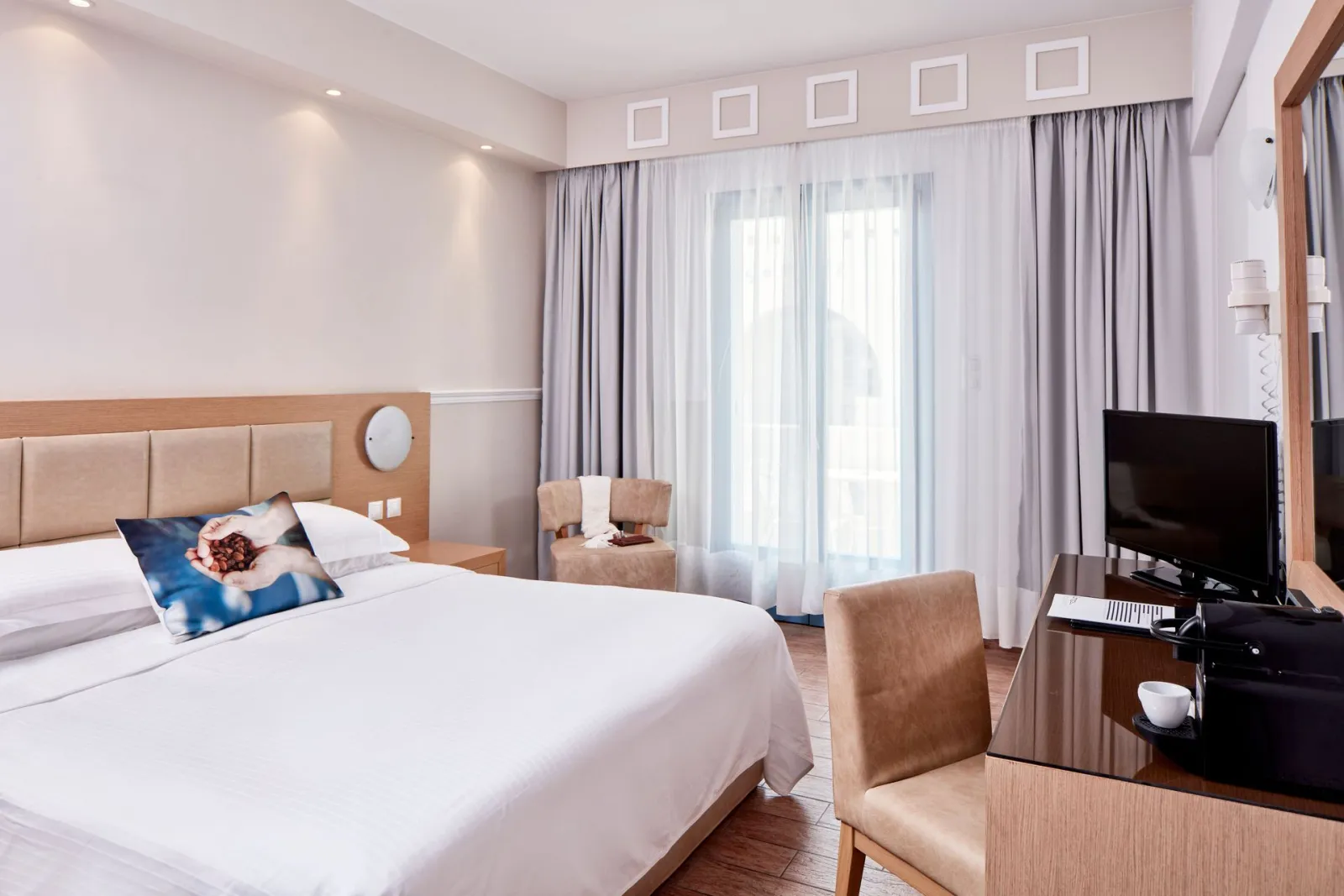 Lagos Mare Hotel