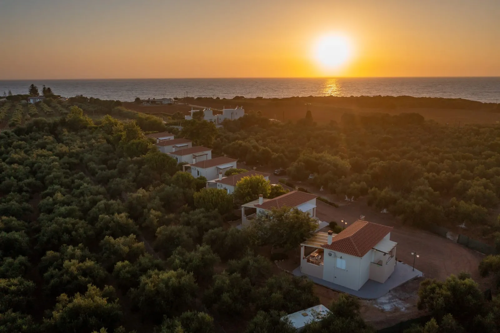 Lagouvardos Apartments Marathopoli