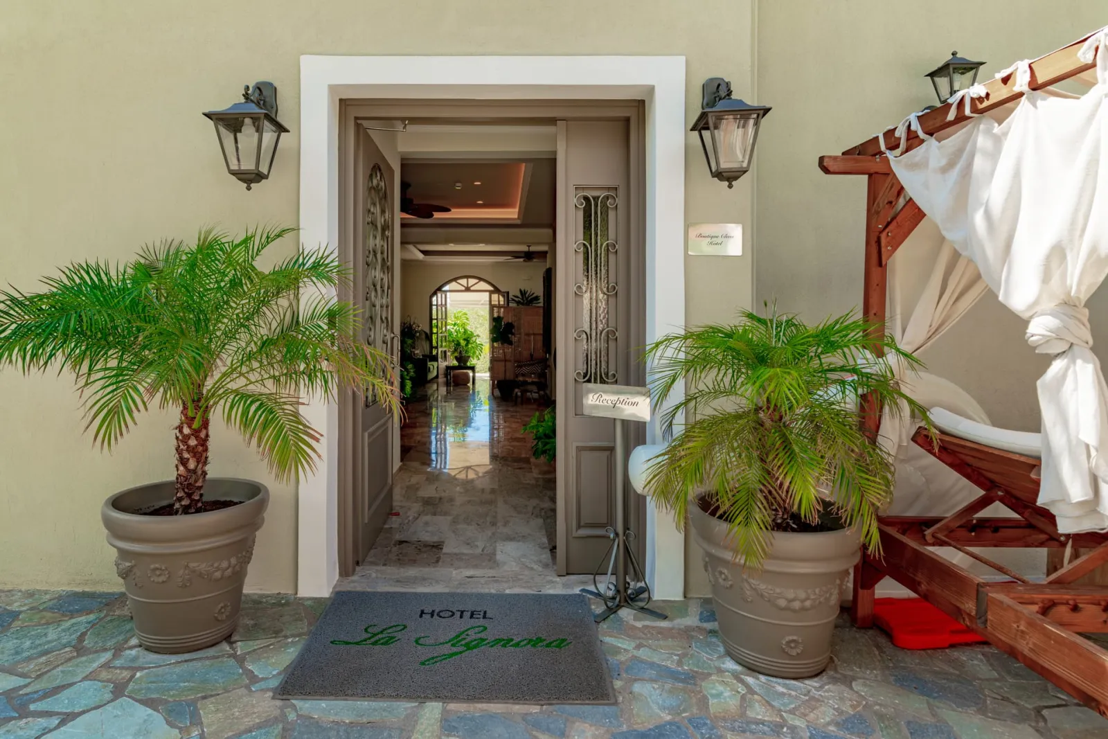La Signora Hotel