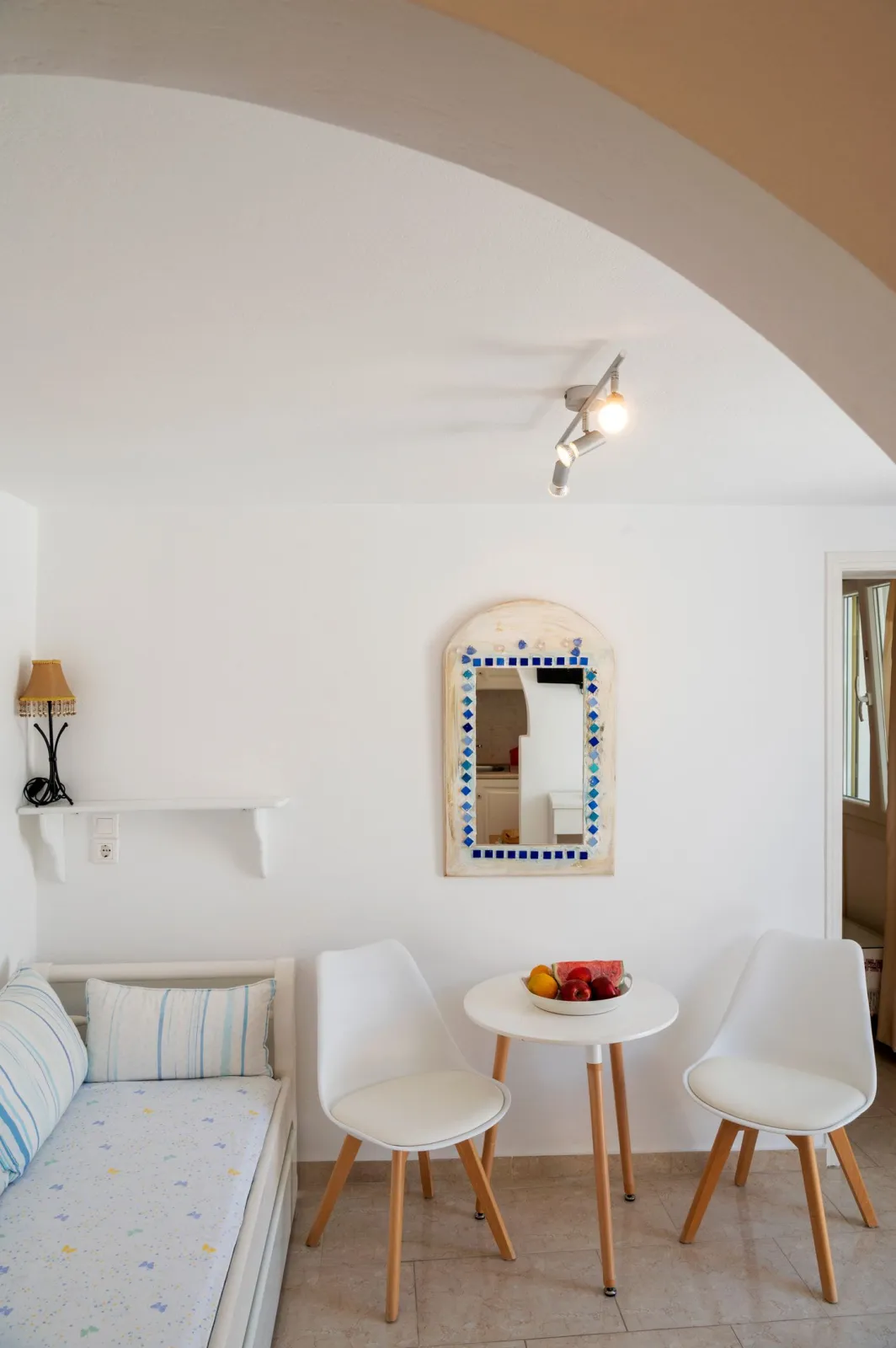 Leonardos Apartments