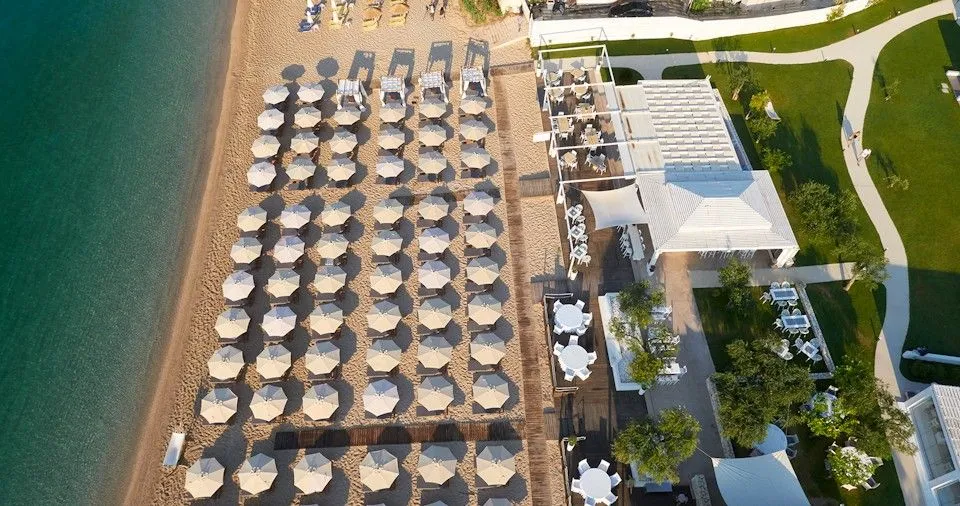 Lichnos Beach Hotel and Suites