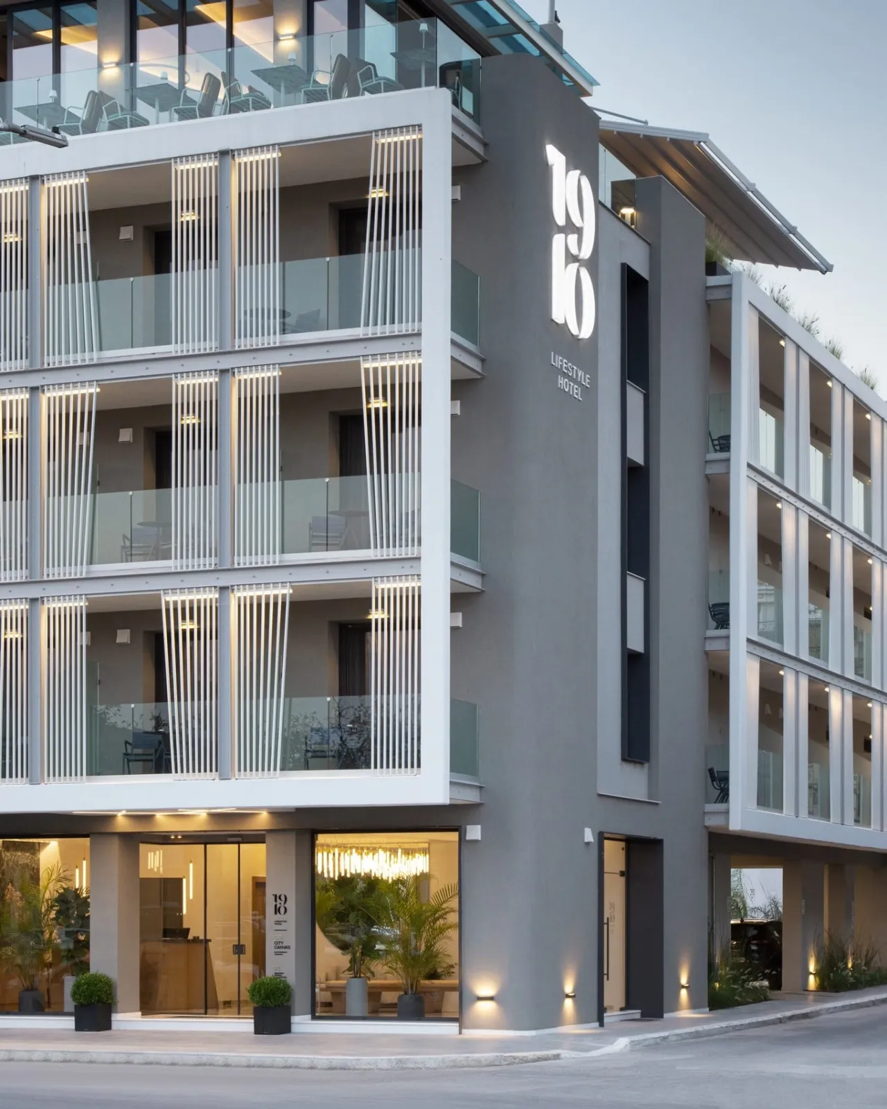 1910 Lifestyle Hotel & 1910 Legacy Hotel