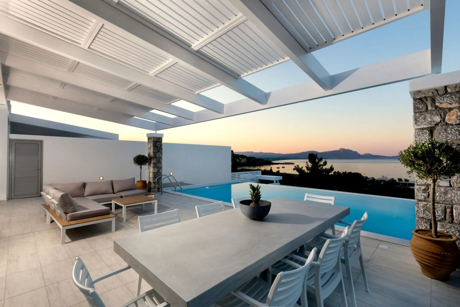 Lindos Hill Villas