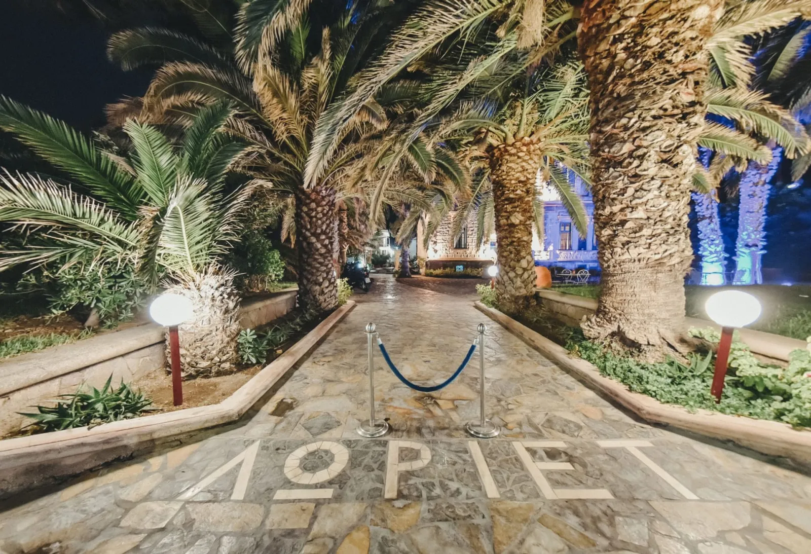 Loriet Hotel