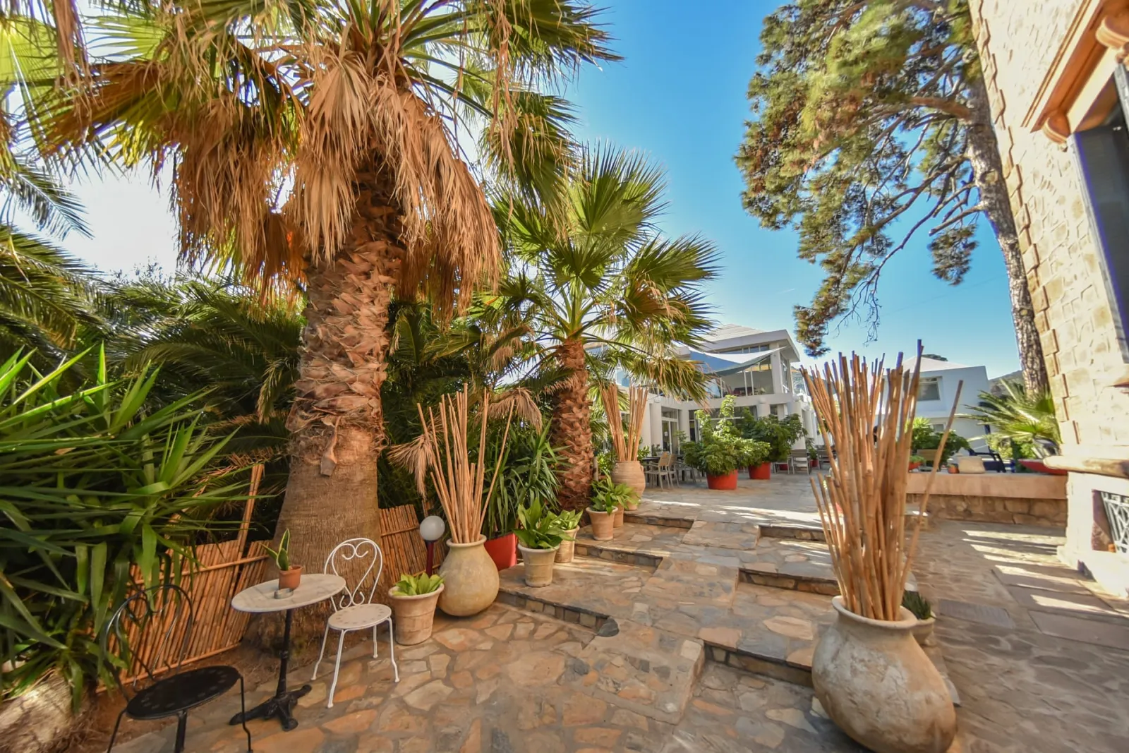 Loriet Hotel