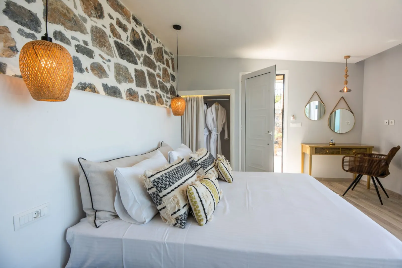 Followmetogreece_Coastal accommodations Greece_7647