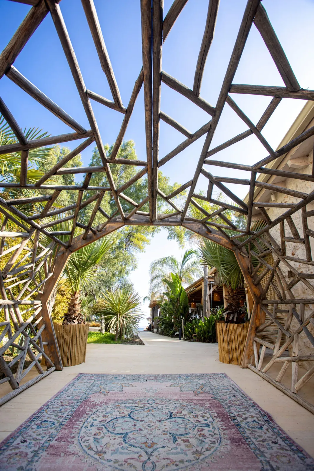 MAKO Sea & Suites