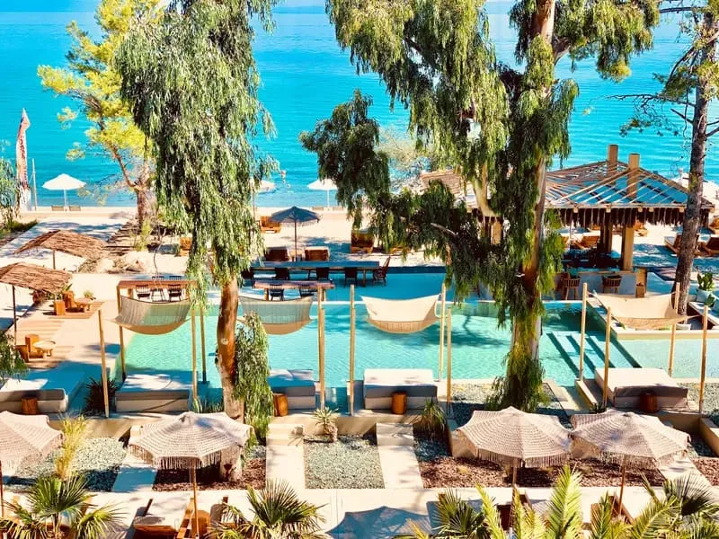 MAKO Sea & Suites