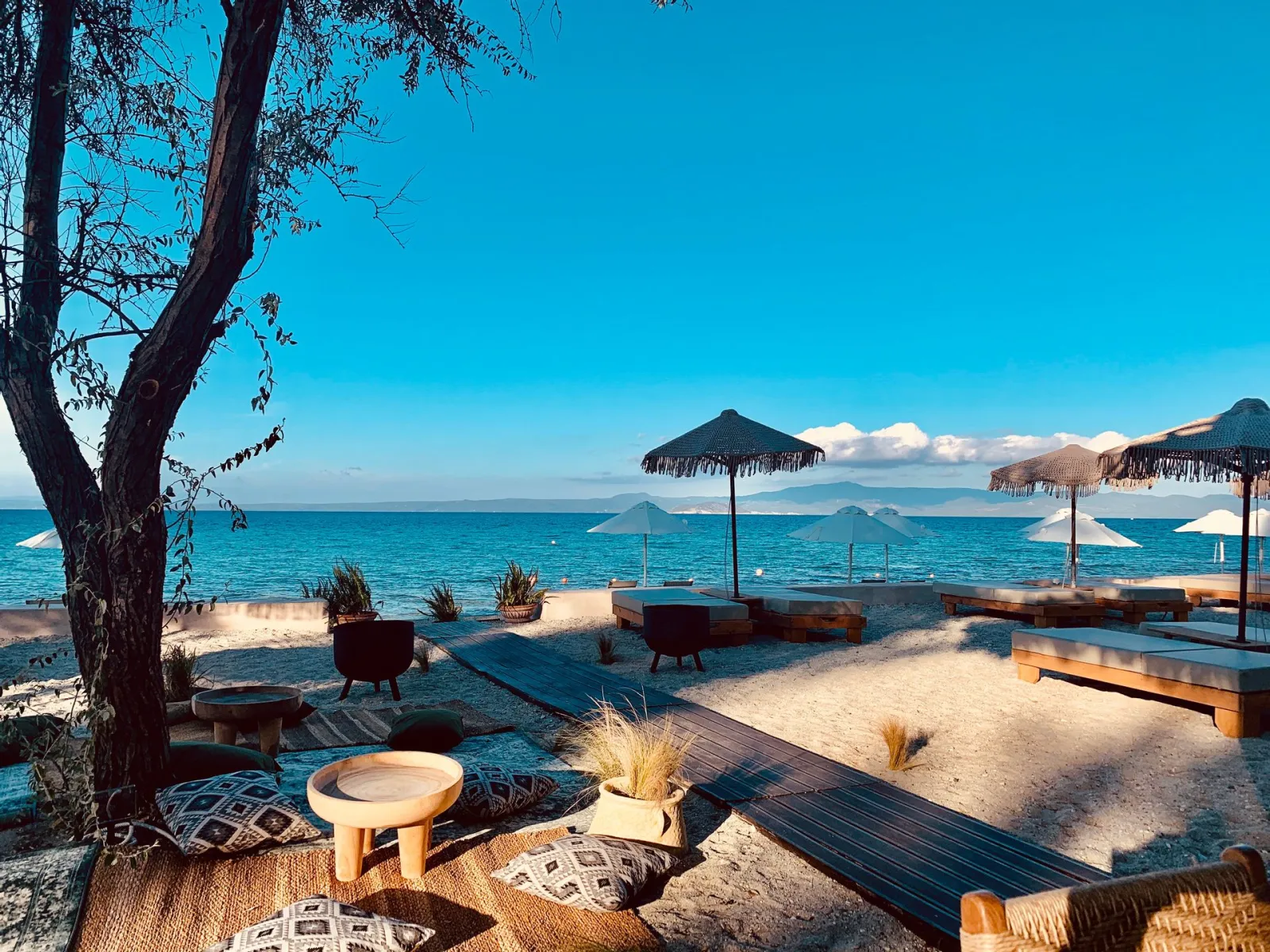 MAKO Sea & Suites
