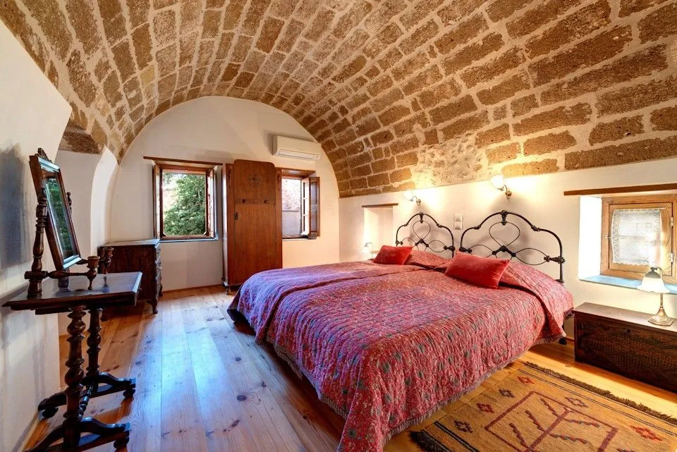 Malvasia Traditional Hotels