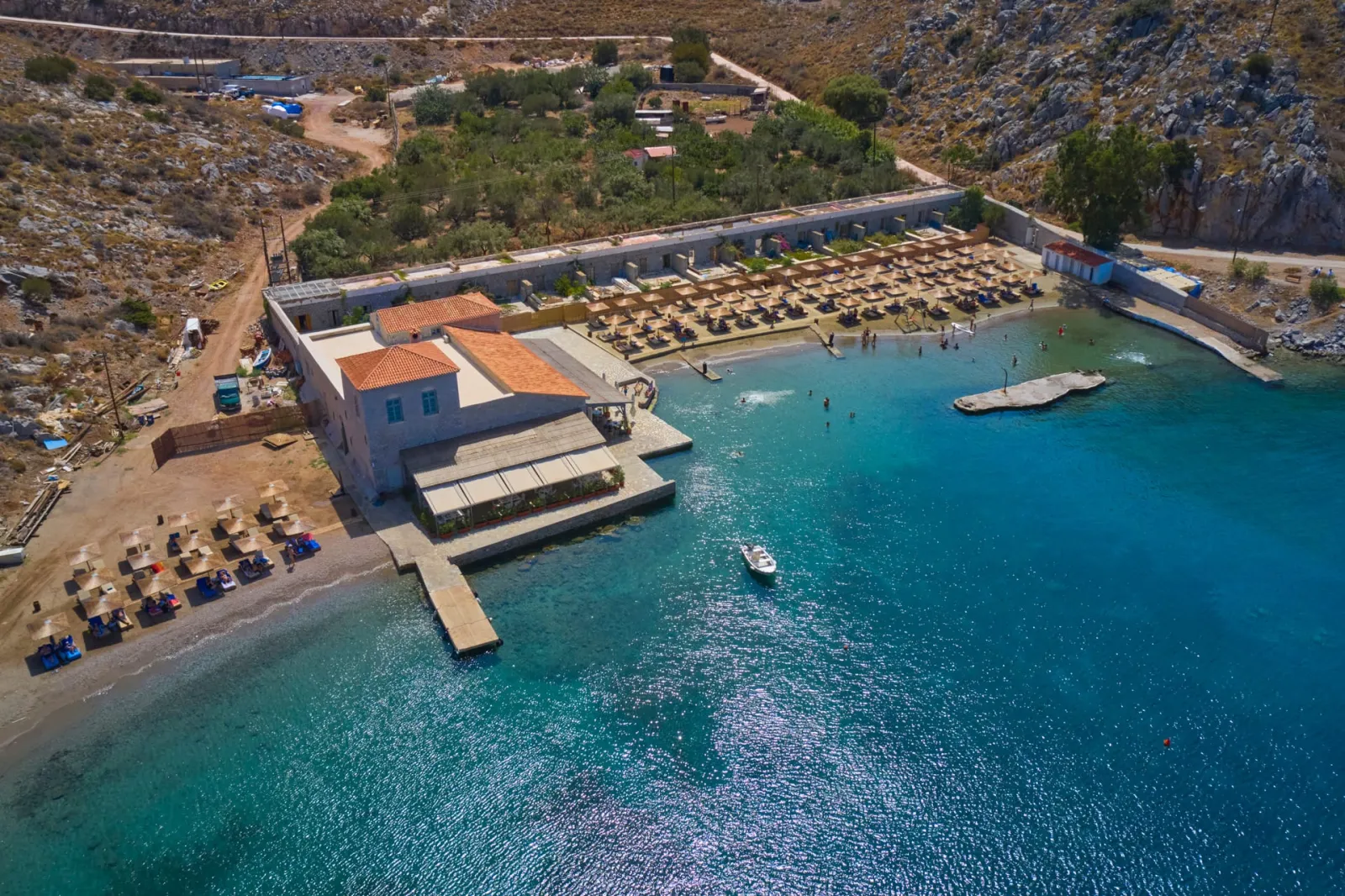 Mandraki Beach Resort