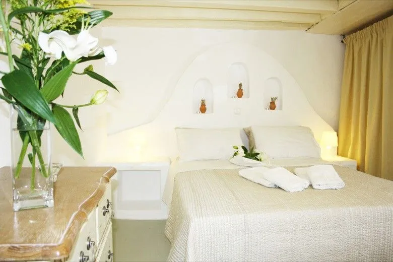 Mariakis Studios