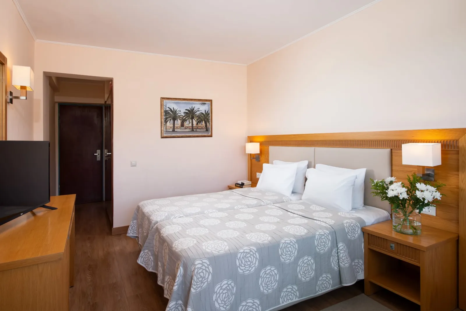 Double land view room