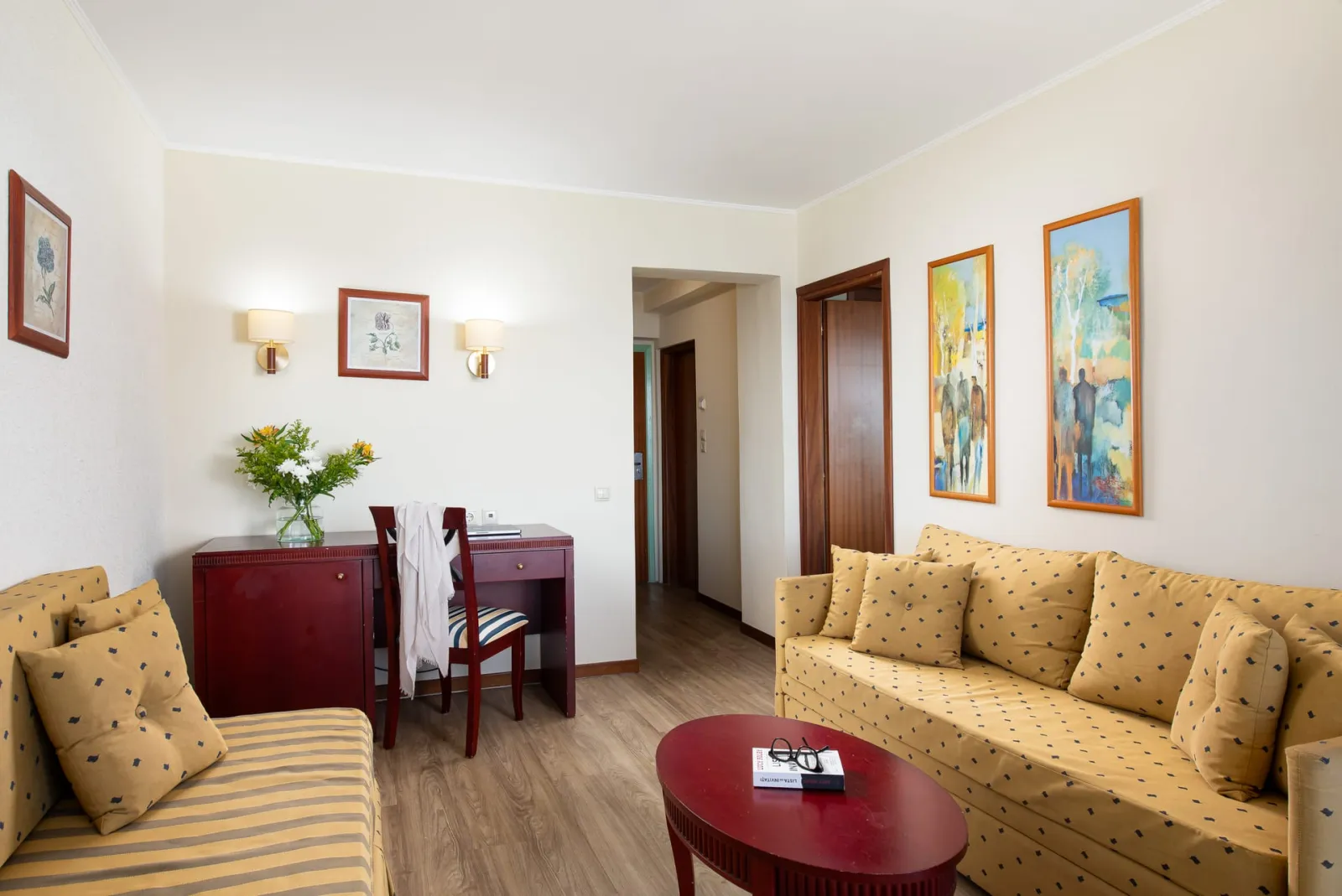 Living room Suite Sea View