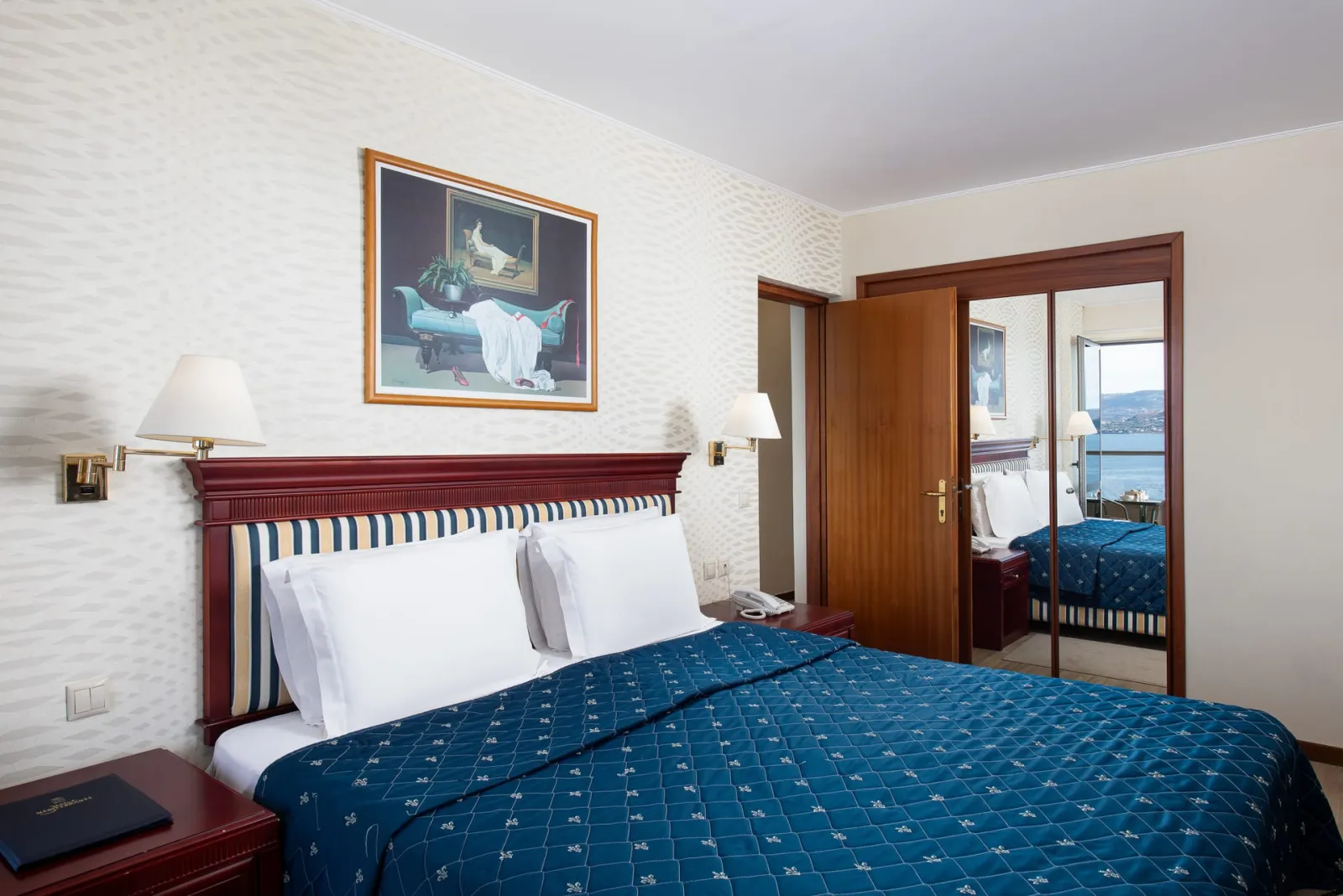 Bedroom Suite Sea View