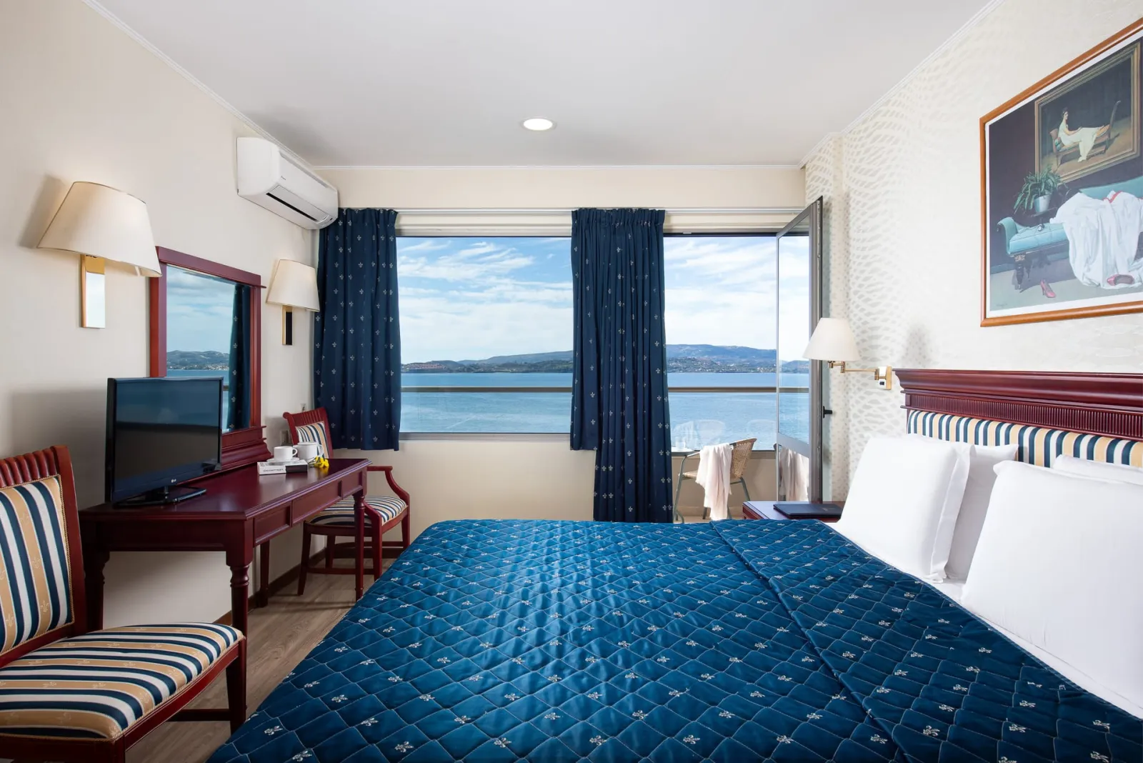 Bedroom Suite Sea View