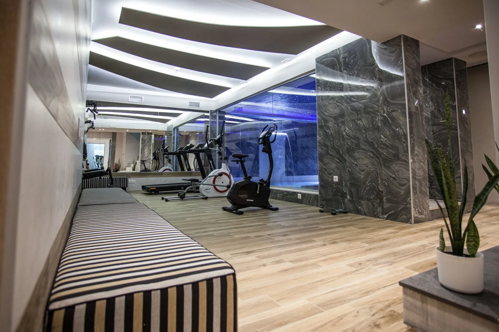 Melrose Rethymno by Mage Hotels