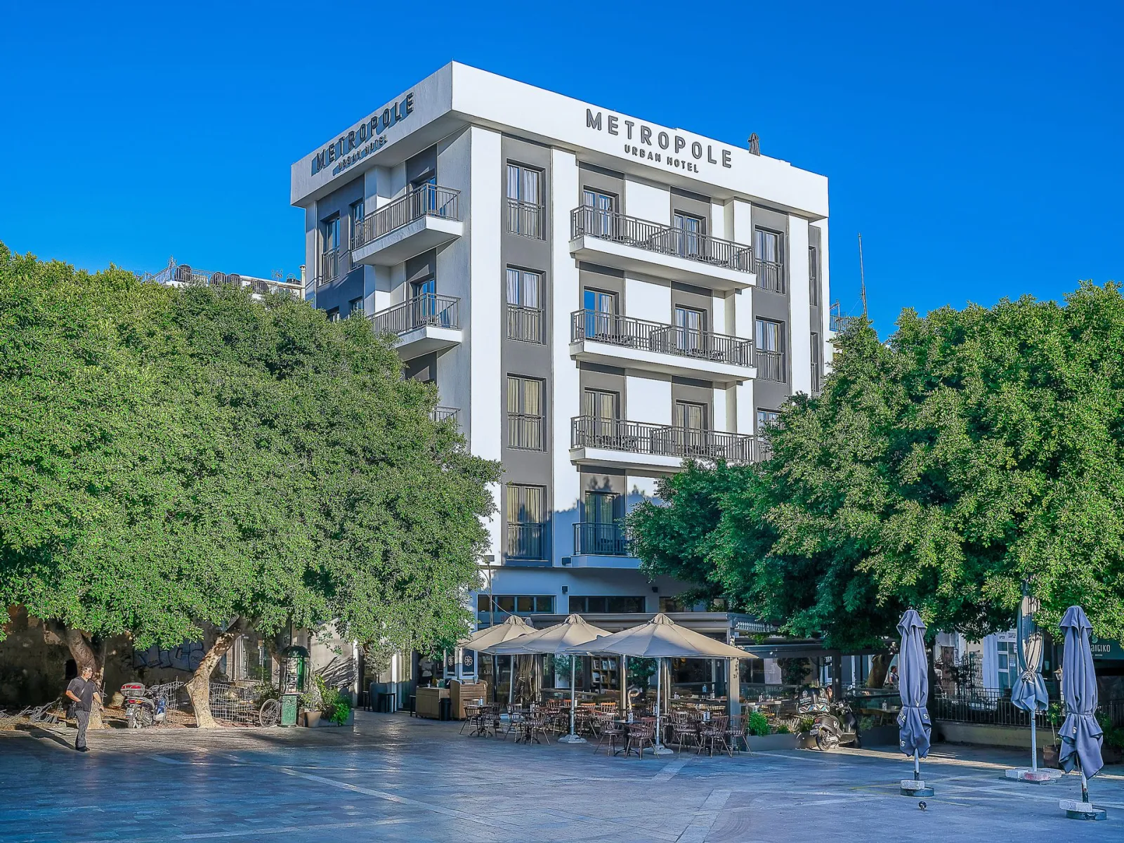 Metropole Urban Hotel