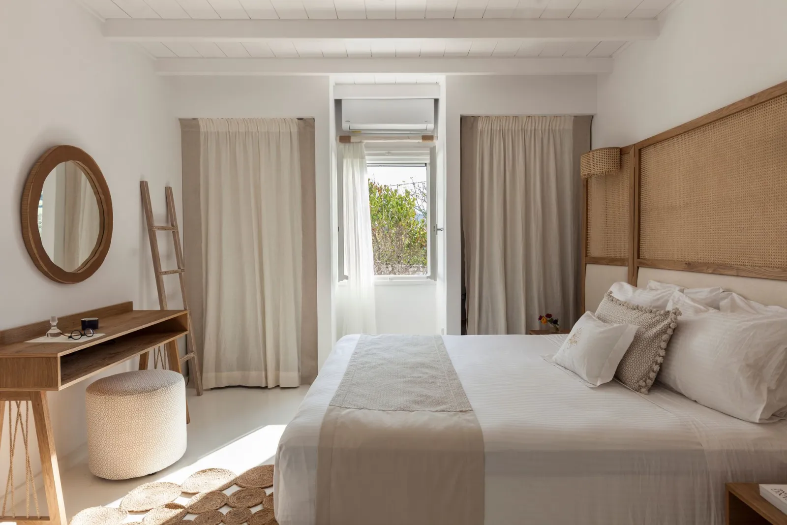 Amalgam Homes Paros