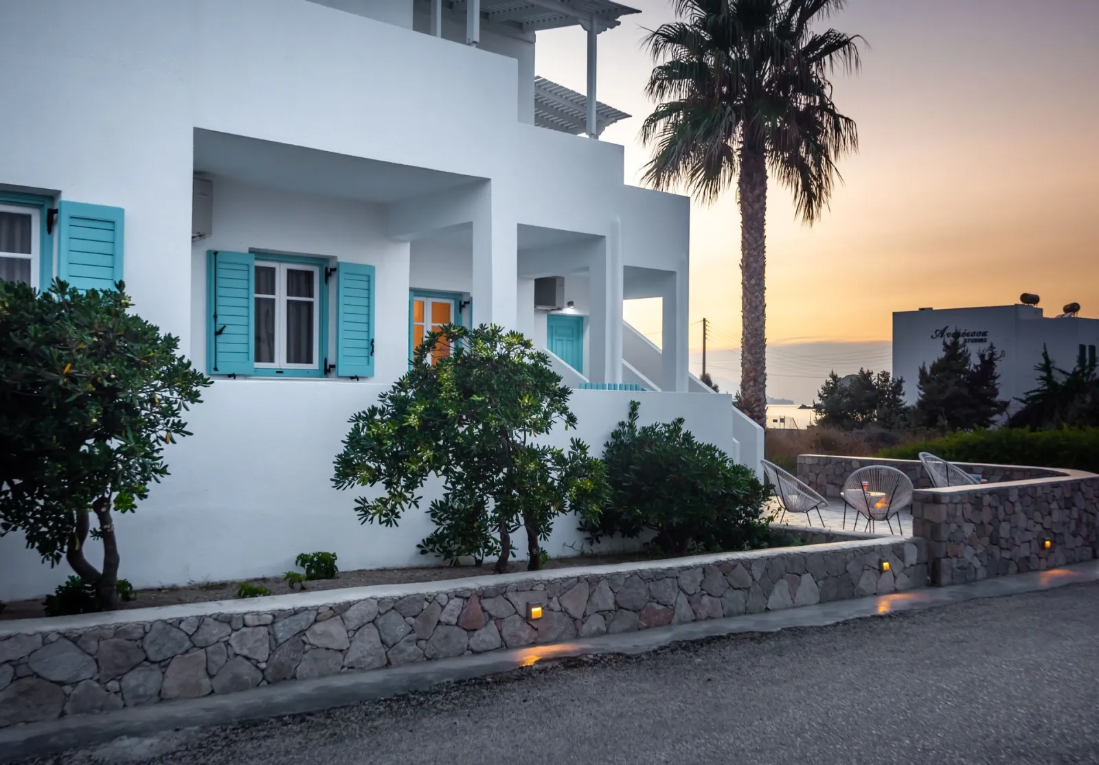 Michalis Studios Milos