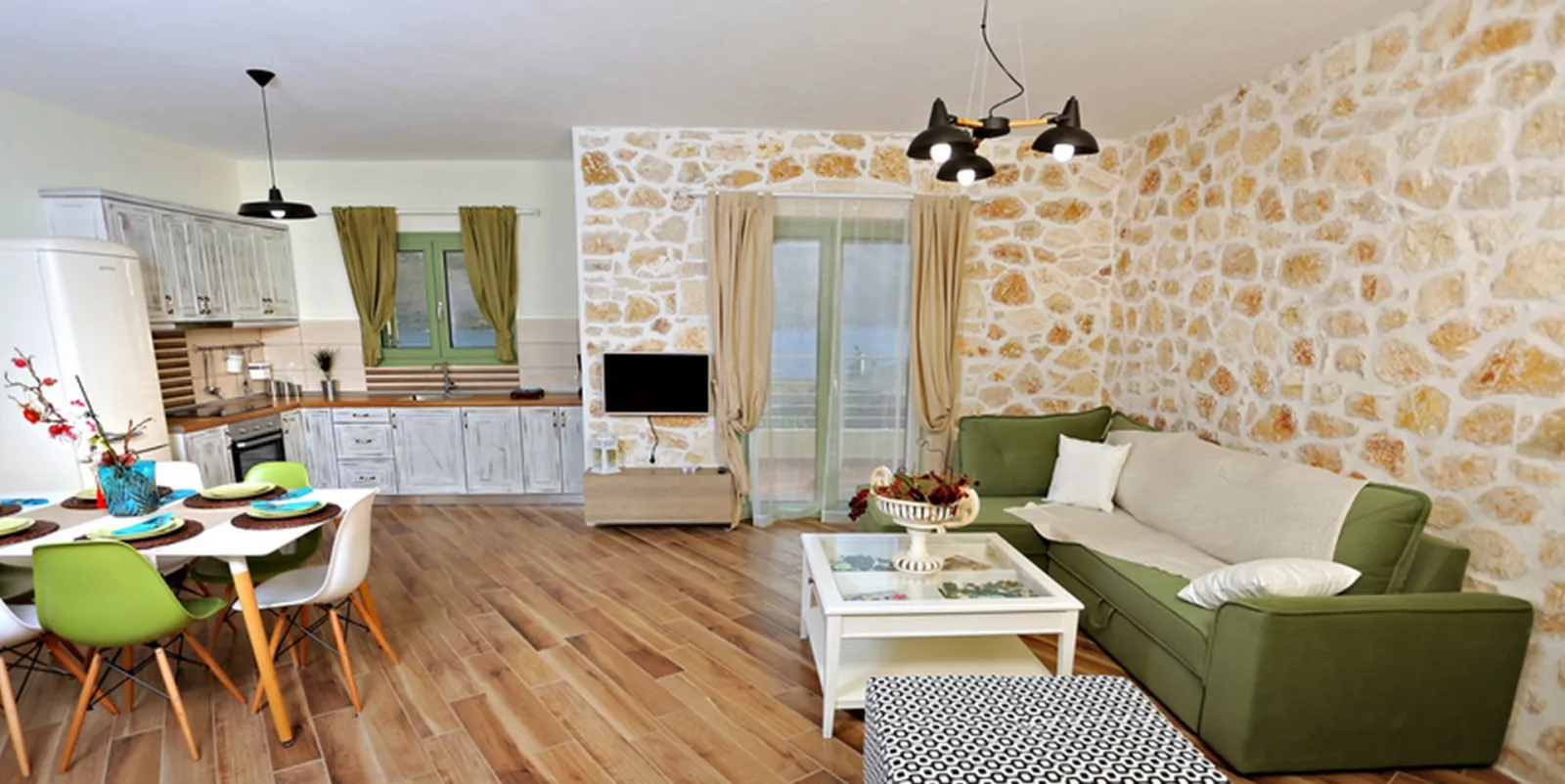 Followmetogreece_Family-owned guesthouses Greece_2271