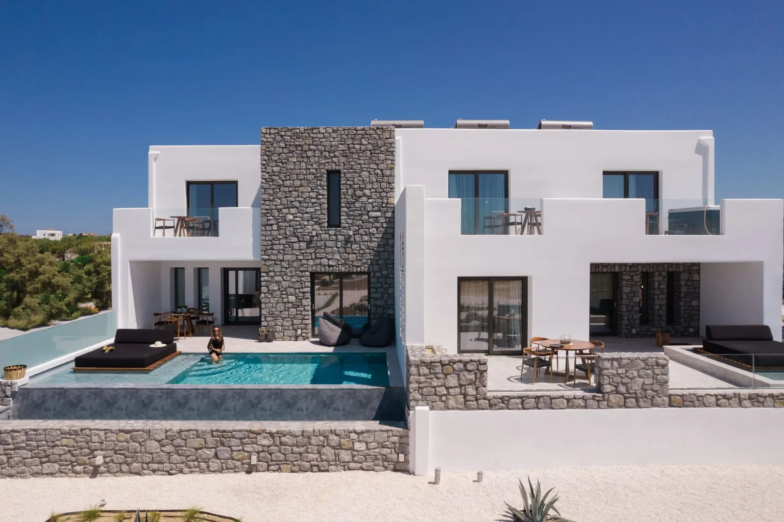 Milestones Naxos