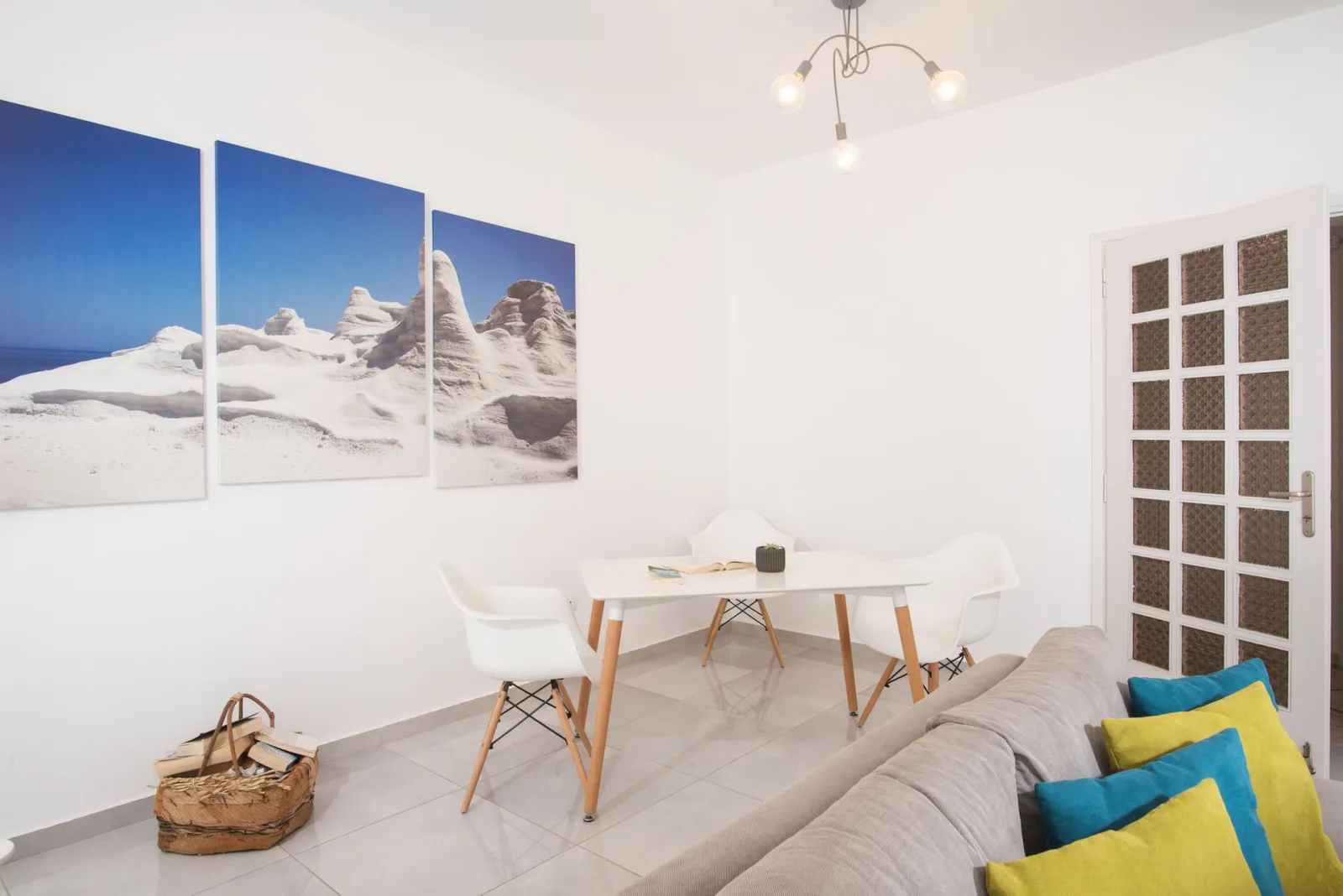 Milos Hotel