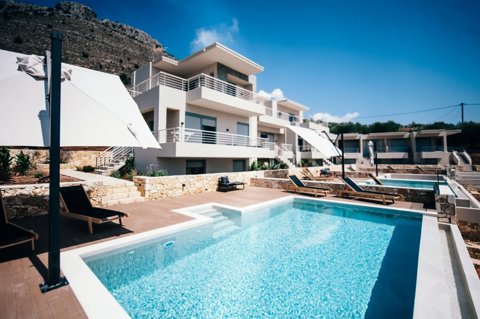 Followmetogreece_Cliffside villas Greece_8140