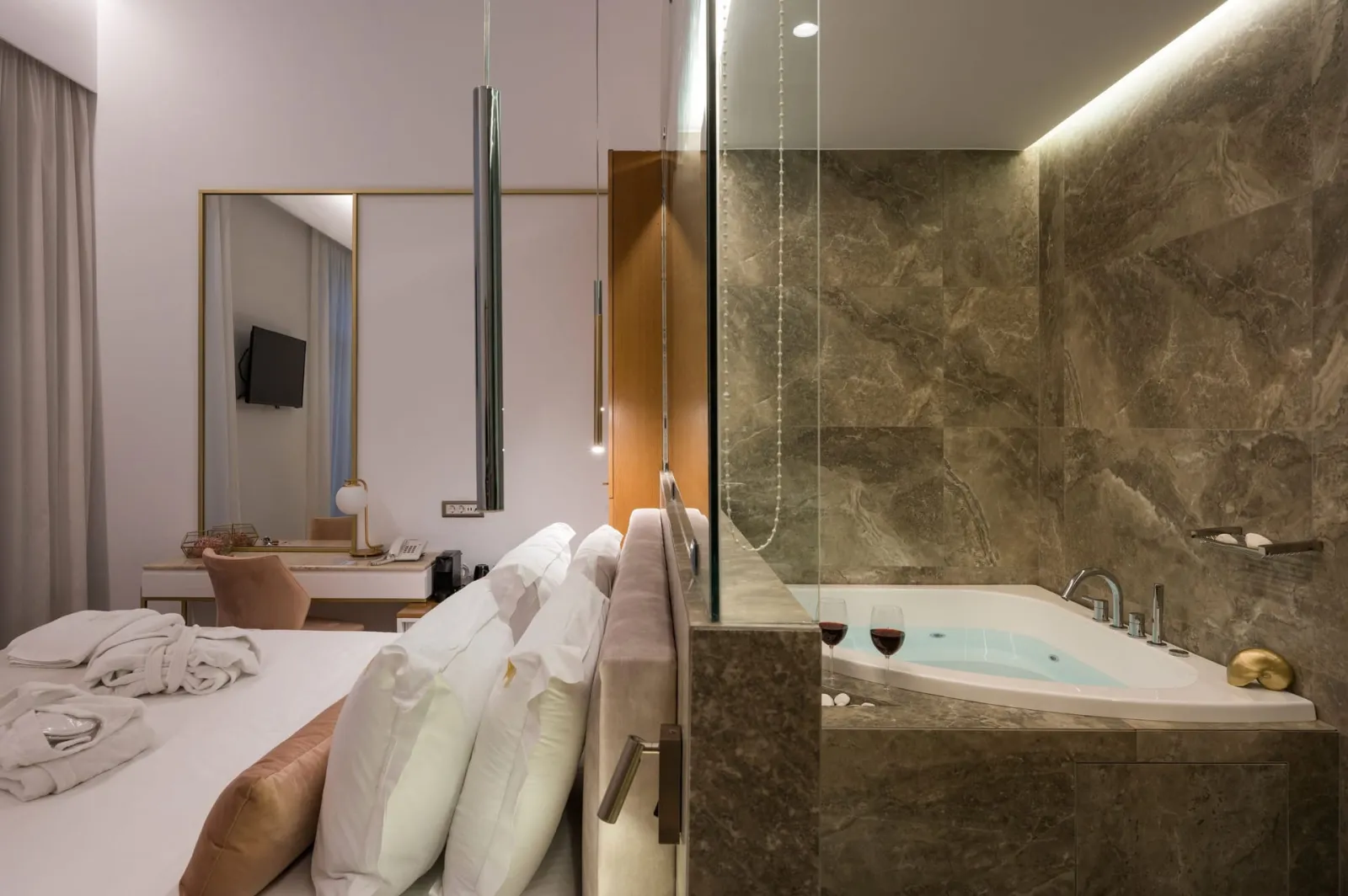 Mirabilie Luxury Suites, Chania, Crete