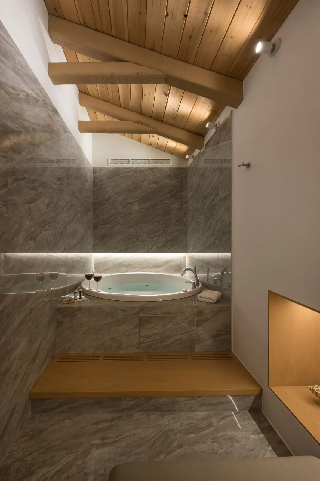 Mirabilie Luxury Suites, Chania, Crete