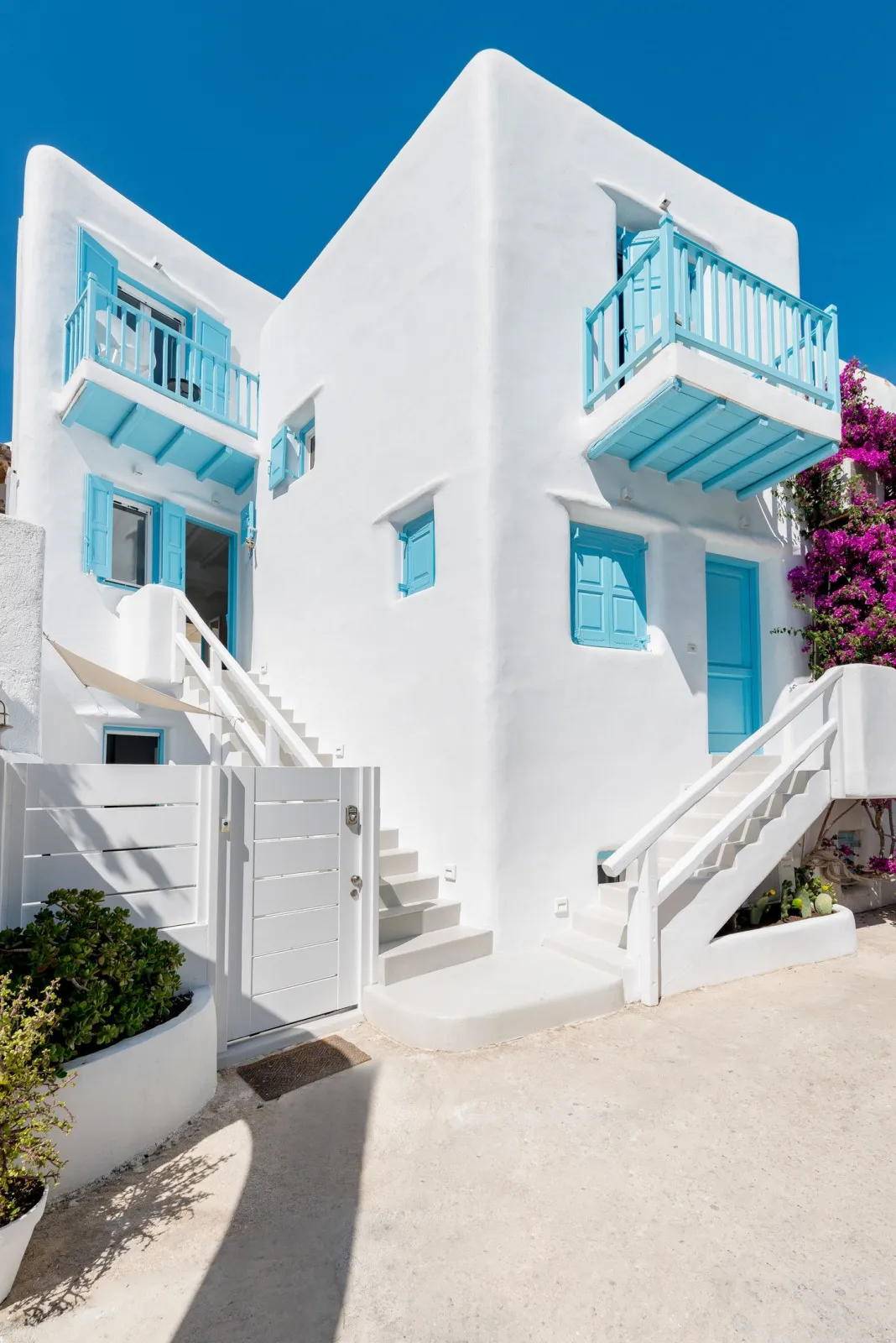 Mykonian Mews
