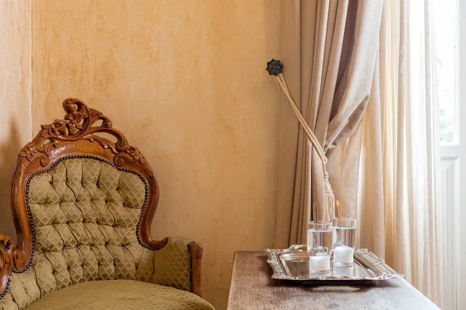 Nafsimedon Hotel