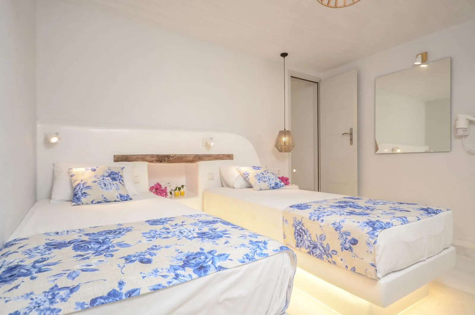 Naxian Queen Luxury Villas & Suites