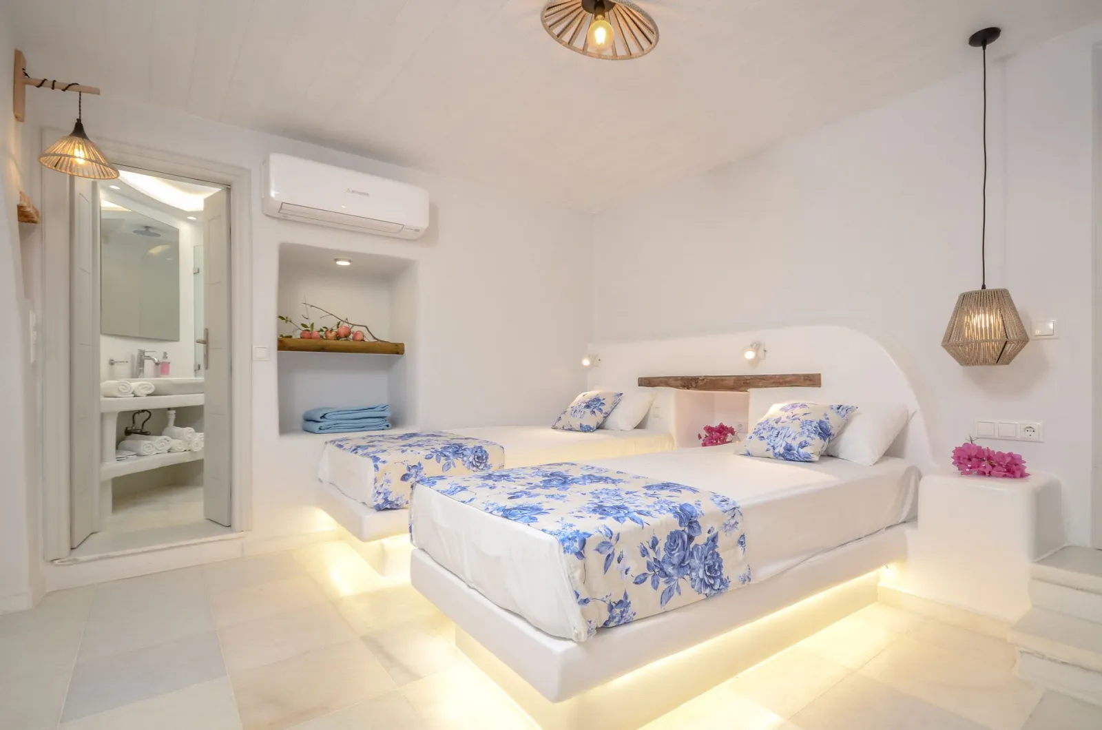 Naxian Queen Luxury Villas & Suites
