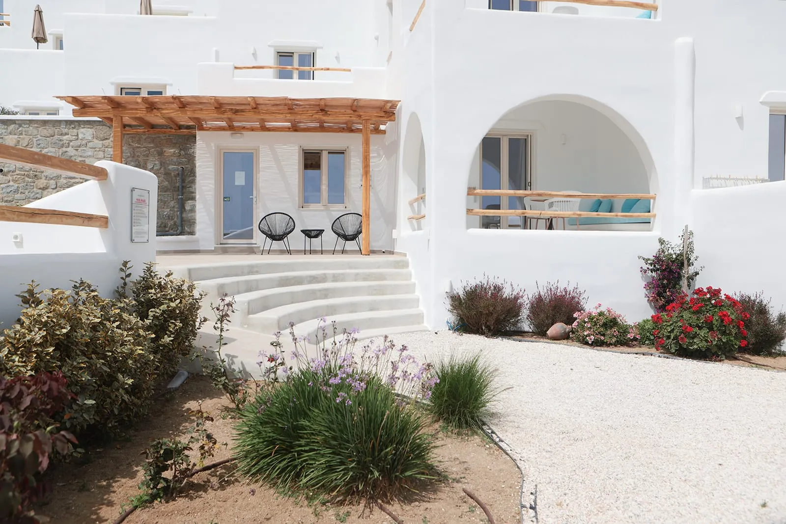 Naxos Earth Suites