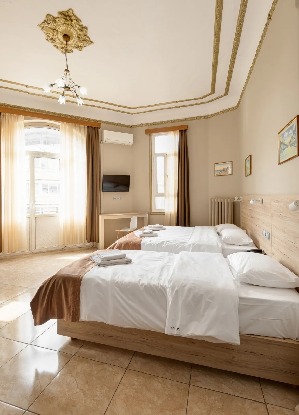 Nea Metropolis Hotel
