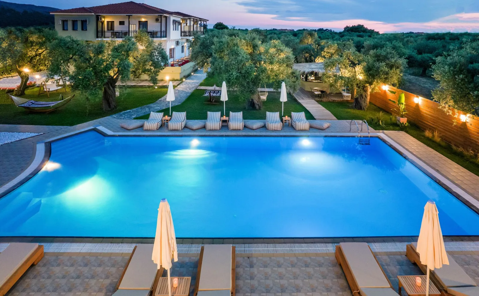 Nefeli Fresh Hotel