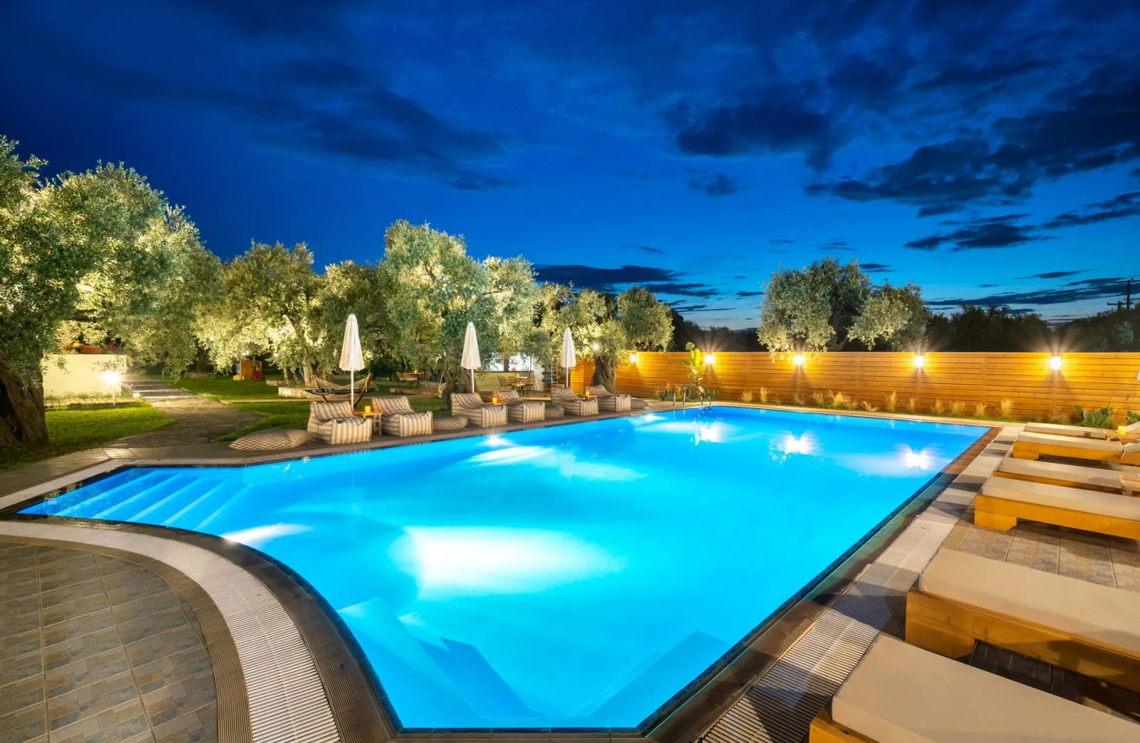 Nefeli Fresh Hotel